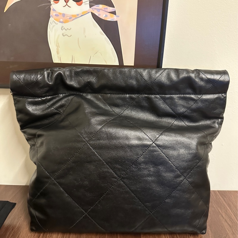 9.9新Chanel 22 bag 小號 亮面小牛皮/黑金/晶片款 香奈兒-8