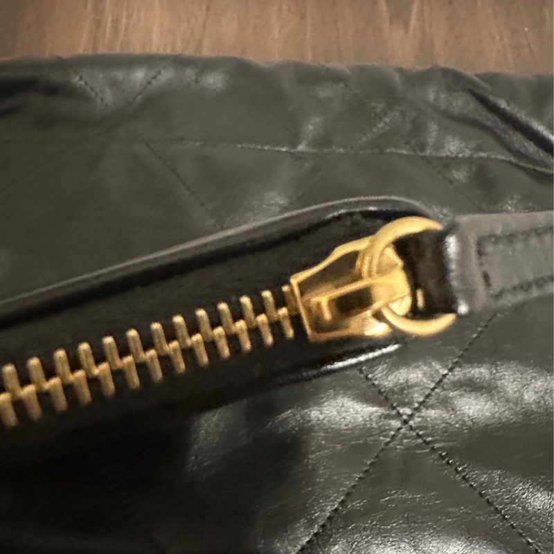 9.9新Chanel 22 bag 小號 亮面小牛皮/黑金/晶片款 香奈兒-27