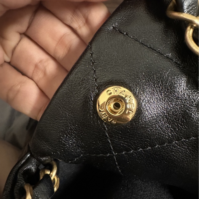 9.9新Chanel 22 bag 小號 亮面小牛皮/黑金/晶片款 香奈兒-19