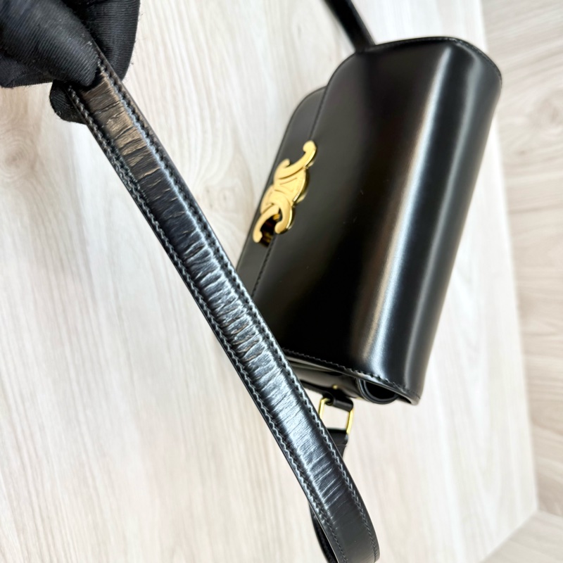 CELINE黑金TEEN TRIOMPHE肩側背188423BF4.38NO-13