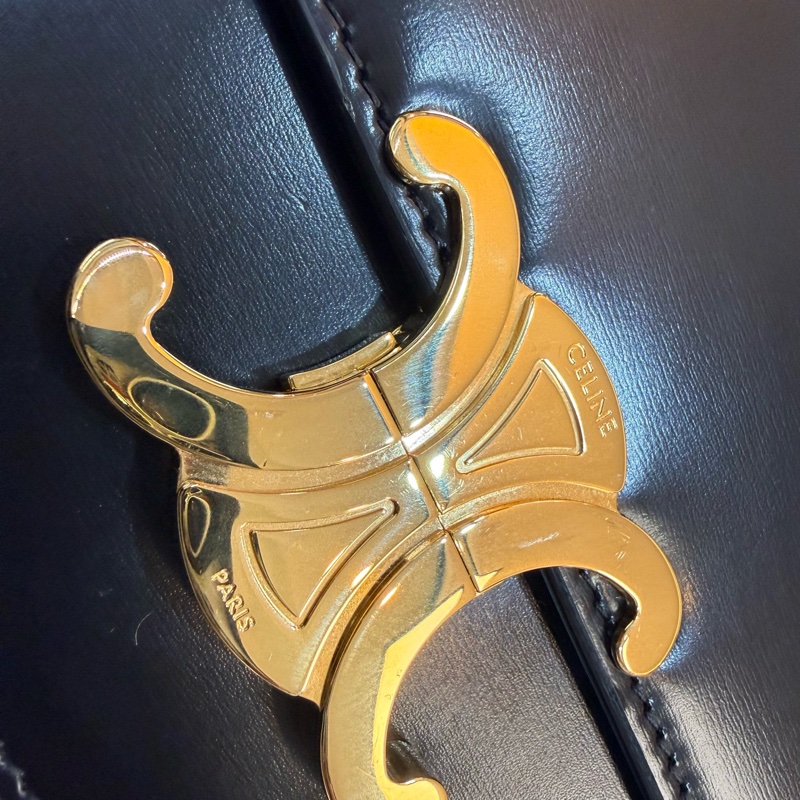 CELINE黑金TEEN TRIOMPHE肩側背188423BF4.38NO-21