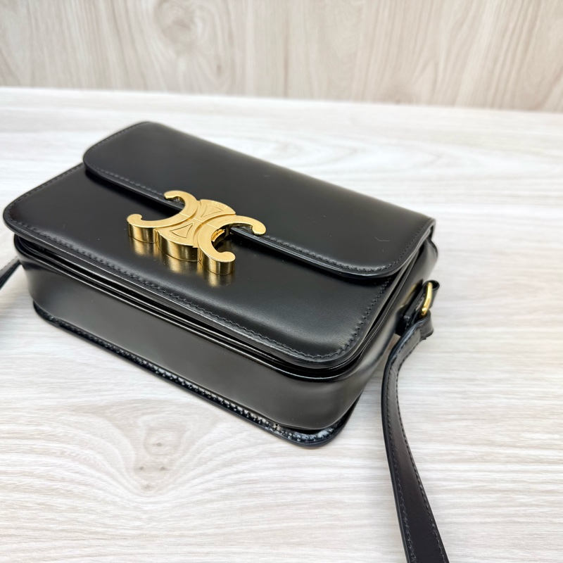 CELINE黑金TEEN TRIOMPHE肩側背188423BF4.38NO-6