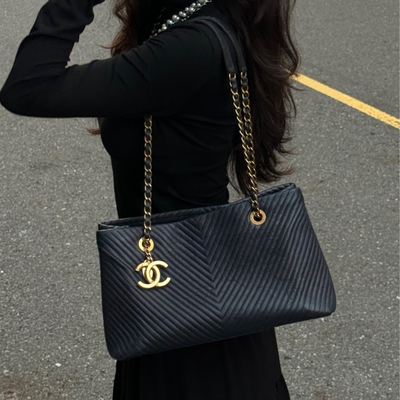 (極新💝) Chanel 全牛皮 金釦 肩背+托特包 專櫃26萬-1