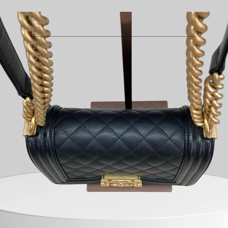 Chanel Caviar Leboy 小號金扣-3