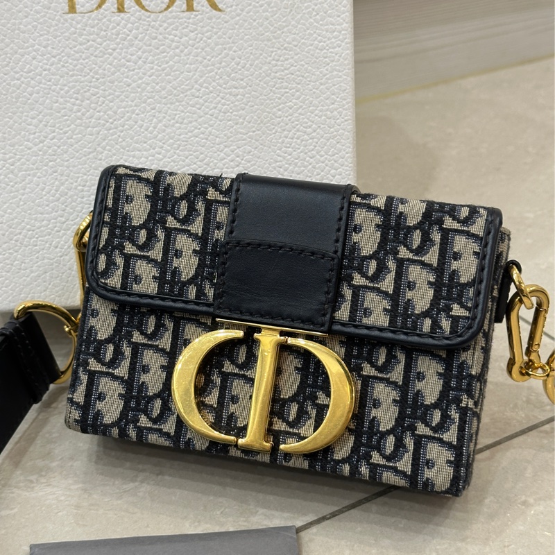 🈶購證 #專櫃12.5萬 #99新帶膜 Dior蒙田mini box #全網最低-11