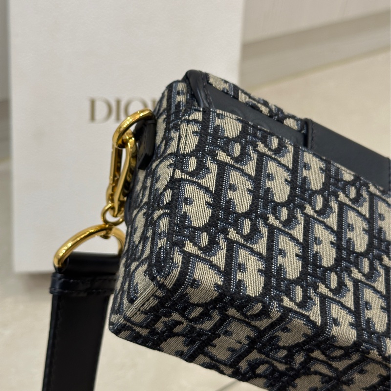🈶購證 #專櫃12.5萬 #99新帶膜 Dior蒙田mini box #全網最低-36
