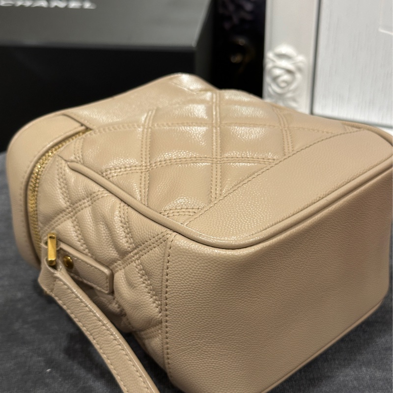 Ysl Vanity 80’s米色荔枝牛皮化妝斜挎包 #99新閒置 #月底出清賠出🔥-17