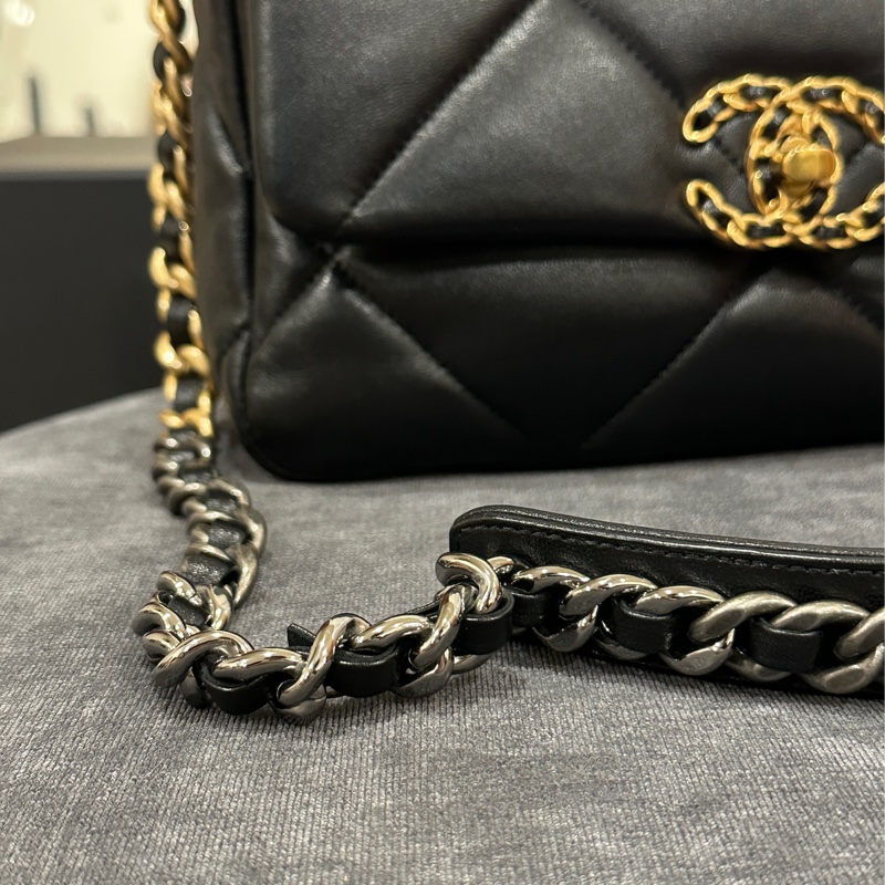 Chanel 19bag黑金鏈條斜挎包 #99新🈶購證 #櫃上在售23萬-22