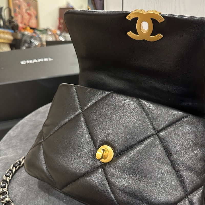 Chanel 19bag黑金鏈條斜挎包 #99新🈶購證 #櫃上在售23萬-25