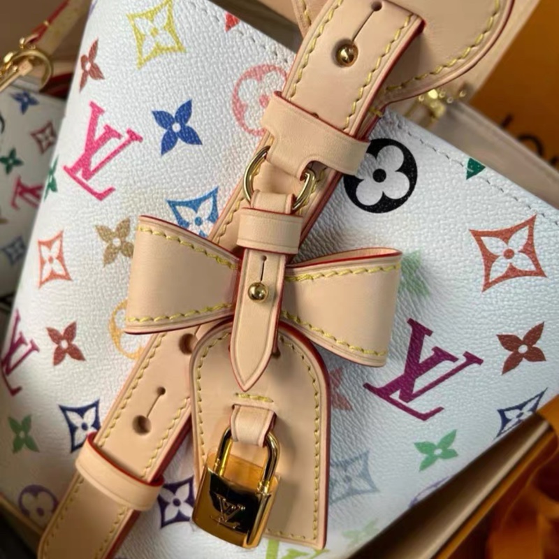 Lv村上隆白三彩all in bb水桶-3