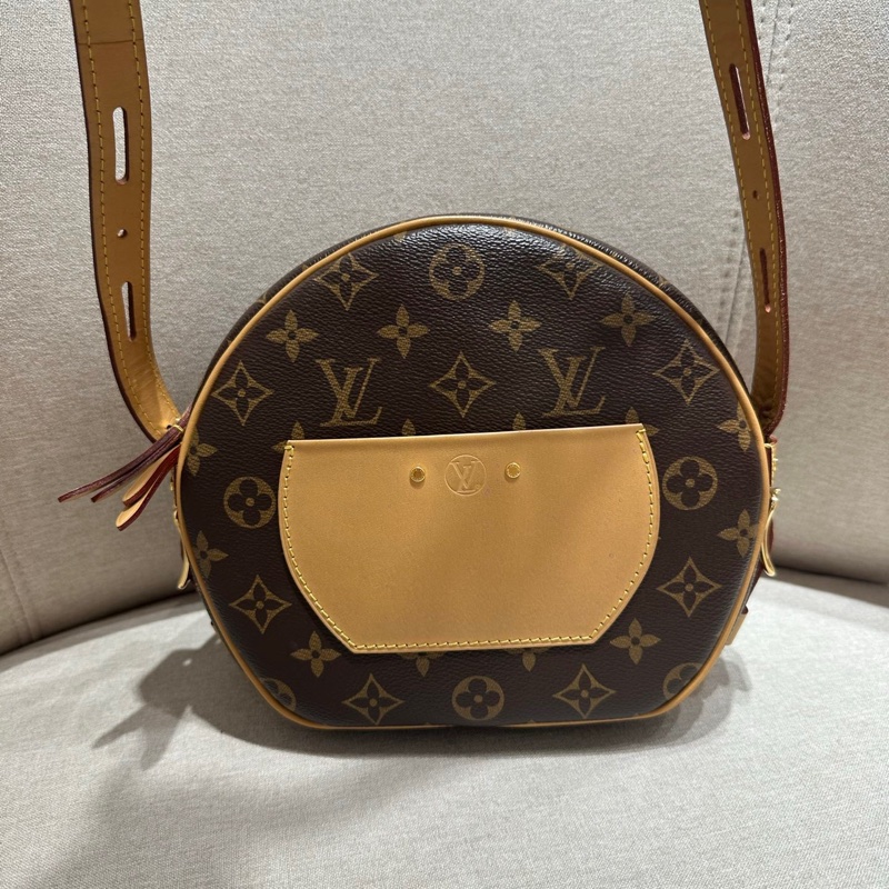 LV BOITE CHAPEAU SOUPLE 中號-3