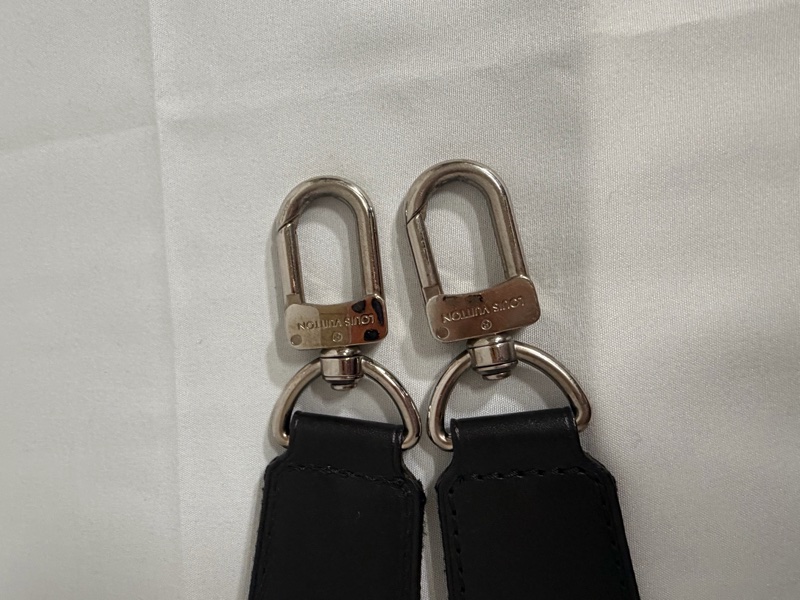 Louis Vuitton-13