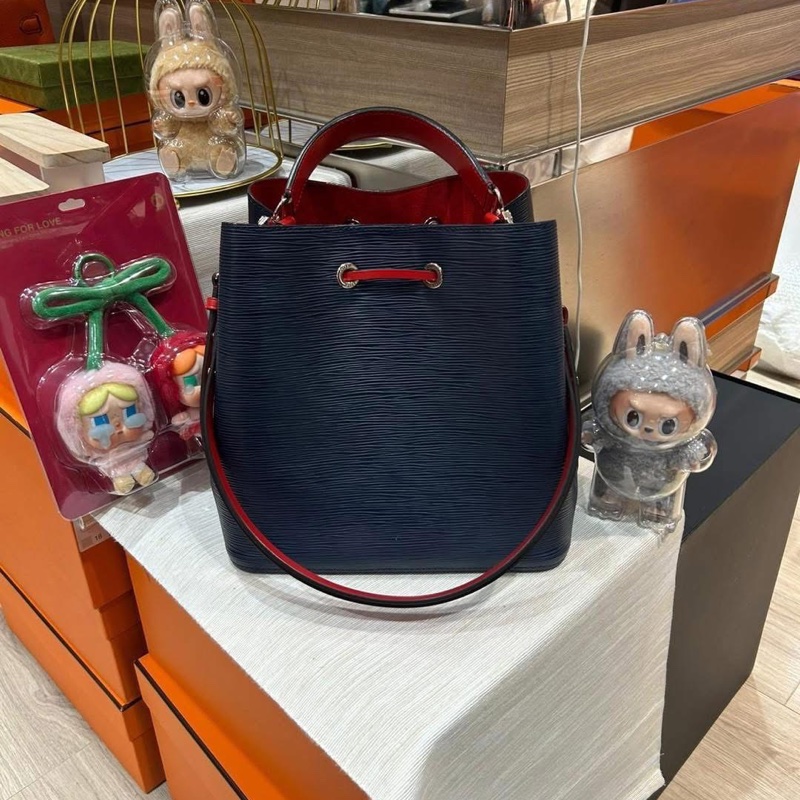 Lv neonoe mm bucket epi leather-2