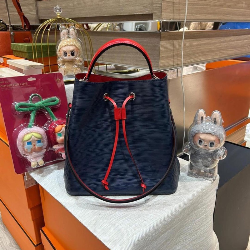 Lv neonoe mm bucket epi leather-4