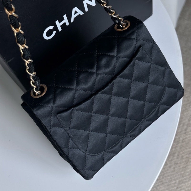Chanel緞面方胖子🖤-5