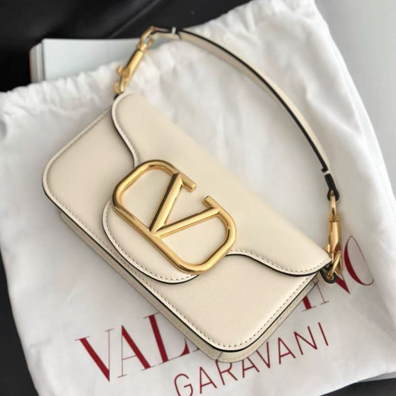 valentino 新款loco金扣白色法棍包手提腋下包20×11×5cm,全新閒置配件塵袋-3