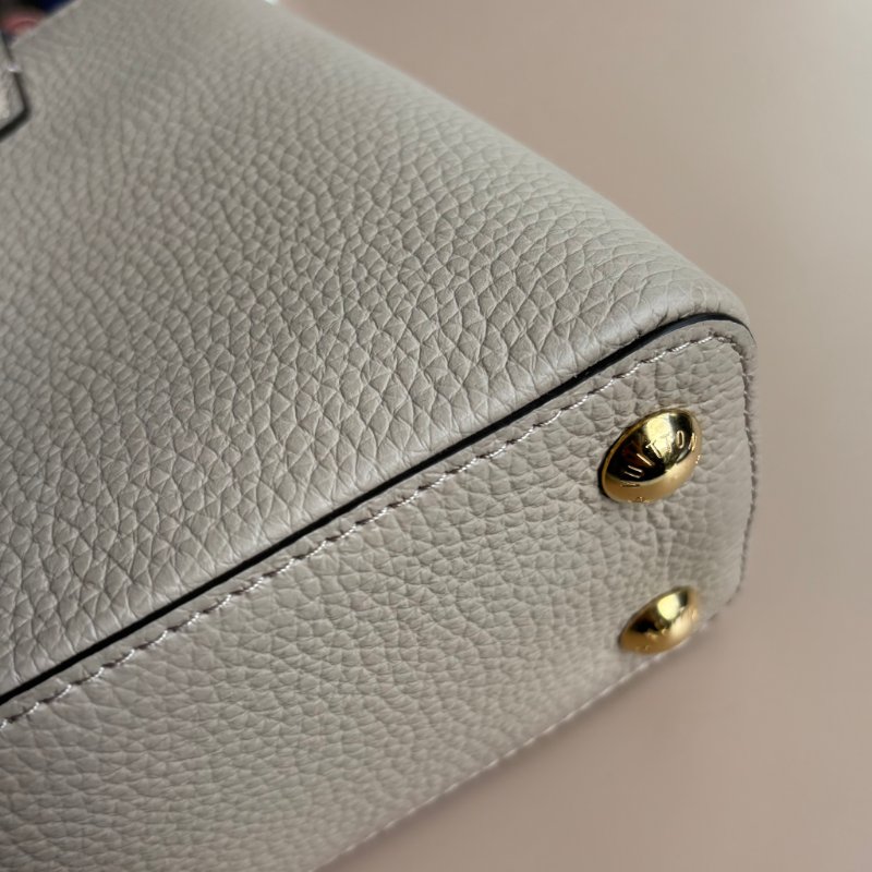 ::LOUIS VUITTON:: LV M94634 Capucines BB斑鳩灰色皮革金LOGO手提兩用包 肩背包-11