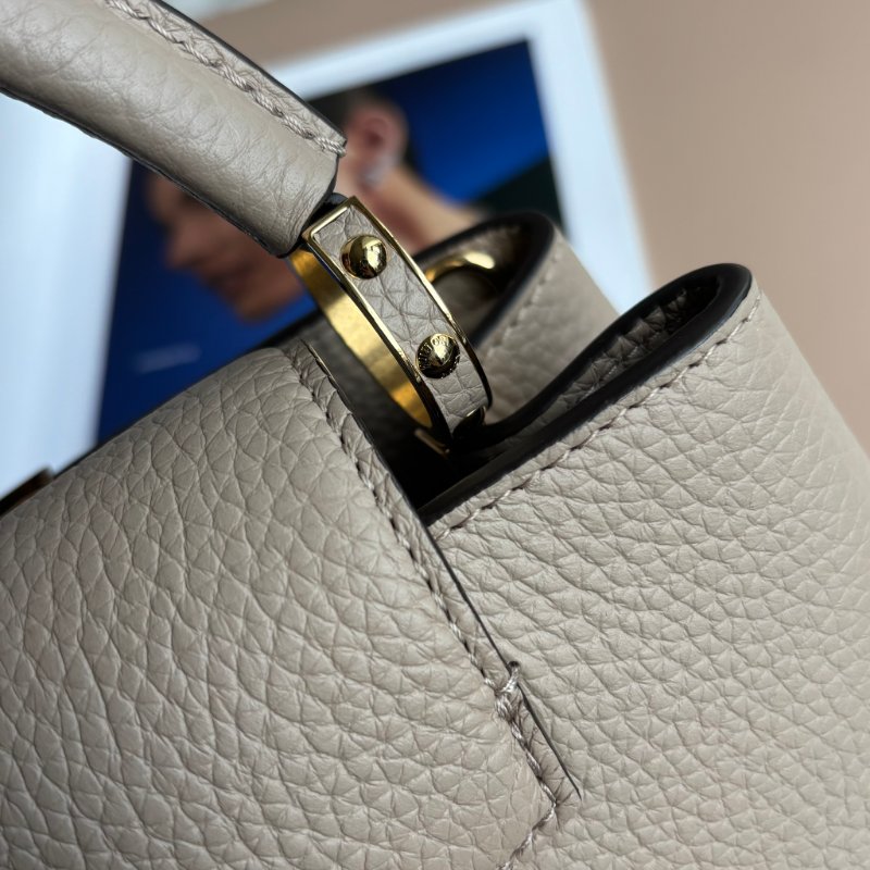 ::LOUIS VUITTON:: LV M94634 Capucines BB斑鳩灰色皮革金LOGO手提兩用包 肩背包-18