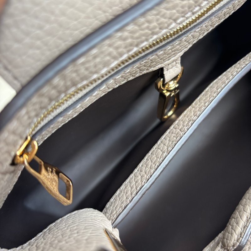 ::LOUIS VUITTON:: LV M94634 Capucines BB斑鳩灰色皮革金LOGO手提兩用包 肩背包-27