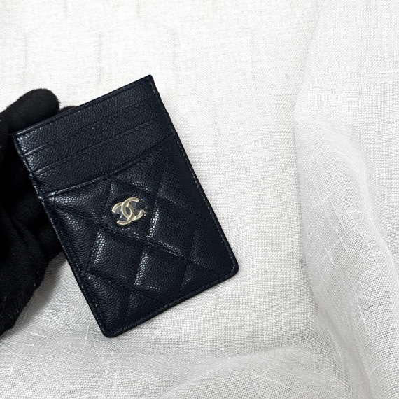 Chanel 金扣卡包-1