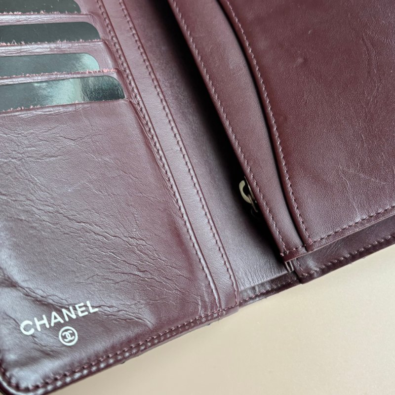 ::CHANEL:: 黑色荔枝皮革 銀雙C 對開多卡長夾-15