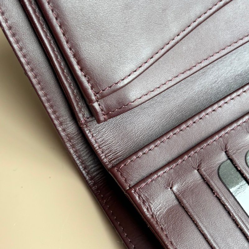 ::CHANEL:: 黑色荔枝皮革 銀雙C 對開多卡長夾-24