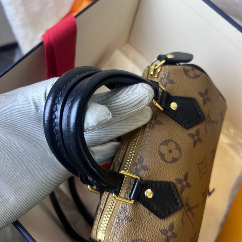 LV  speedy nano老花小狗包 超難買~-6