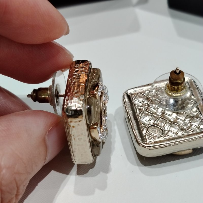 CHANEL經典菱形透明樹脂CC水鑽耳環-4