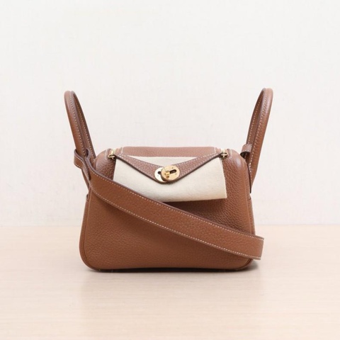 HERMES(愛馬仕) Lindy Mini Y刻 37金棕色 TC皮 金扣