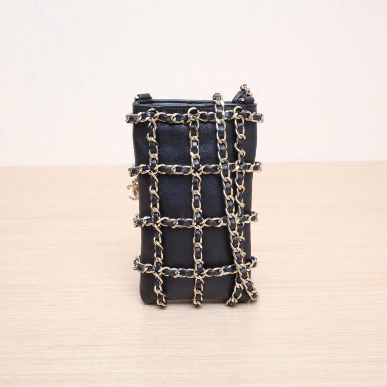 CHANEL(香奈兒) Cruise 皮穿鏈網格 手機包 豎版 10.5cm 30開 淺金扣-0