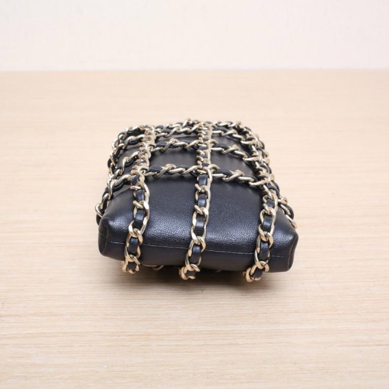 CHANEL(香奈兒) Cruise 皮穿鏈網格 手機包 豎版 10.5cm 30開 淺金扣-3