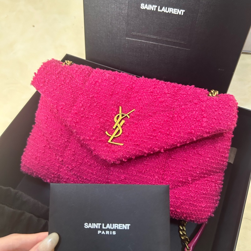 送禮首選🩷YSL LOULOU PUFFER 桃粉色毛呢雲朵包 狀態99新-1