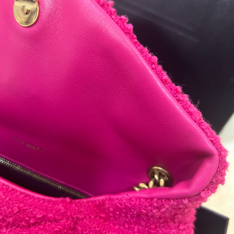 送禮首選🩷YSL LOULOU PUFFER 桃粉色毛呢雲朵包 狀態99新-6