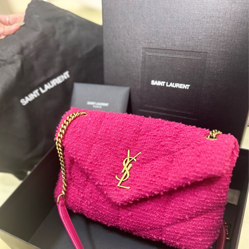 送禮首選🩷YSL LOULOU PUFFER 桃粉色毛呢雲朵包 狀態99新-24