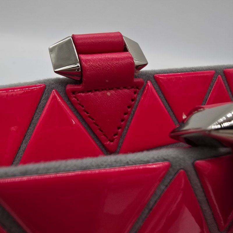 ISSEY MIYAKE 🍓 三宅一生BAOBAO 三角格 草莓粉紅 兩用 手提包 斜背包-9