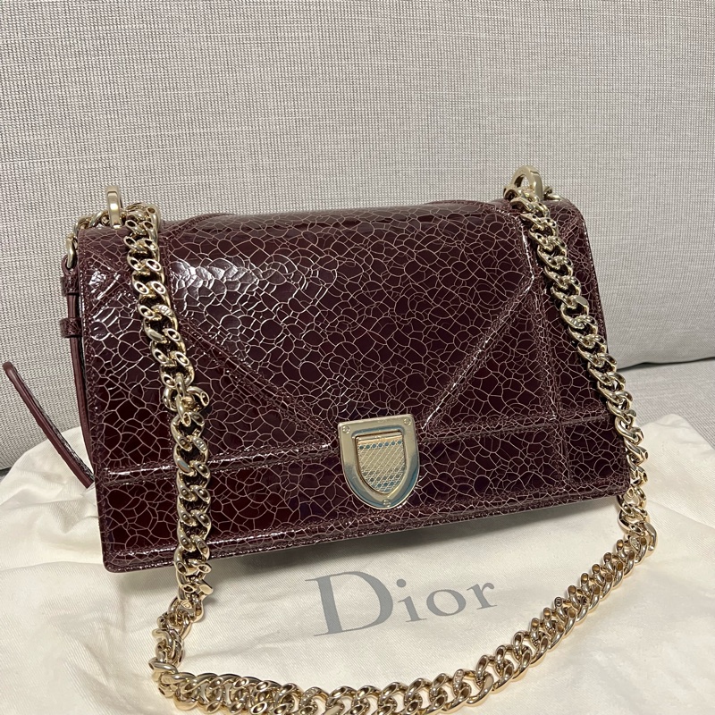 Dior Diorama酒紅色盾牌包(中號)-0