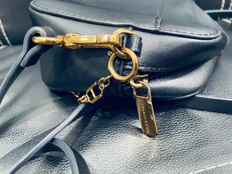 CHARLES & KEITH /小CK LOGO細鏈小方包-黑色-17