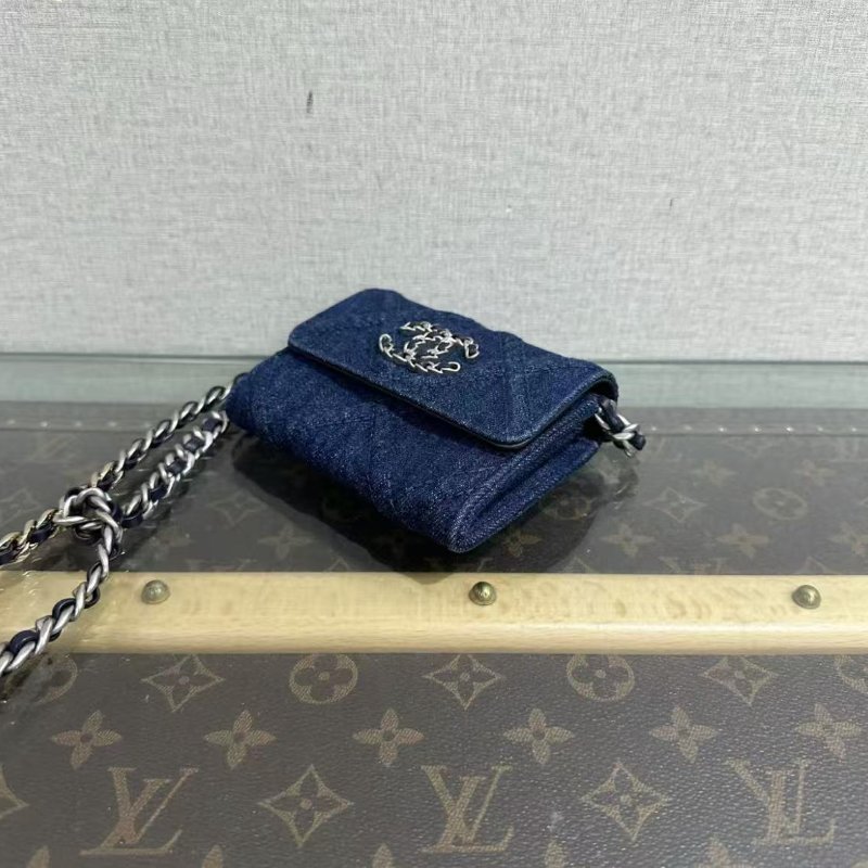 ✨CHANEL 19bag 斜背包11*8.5*3 98新 配件塵袋盒子保卡-1