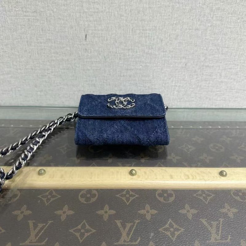 ✨CHANEL 19bag 斜背包11*8.5*3 98新 配件塵袋盒子保卡-2