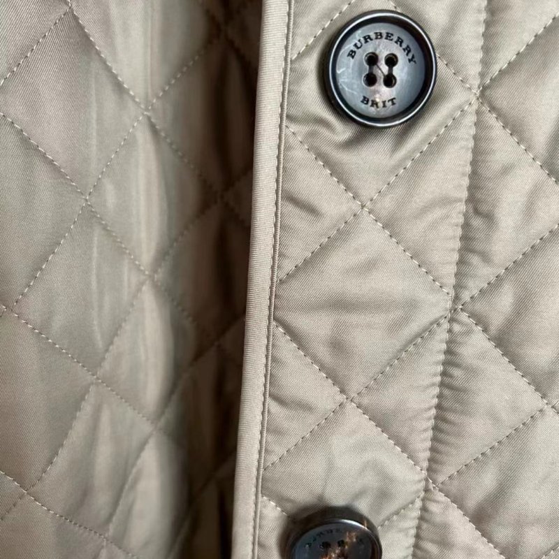 Burberry 純色翻領棉服 拆吊牌僅試穿 尺寸L碼 胸圍102 衣長71-2
