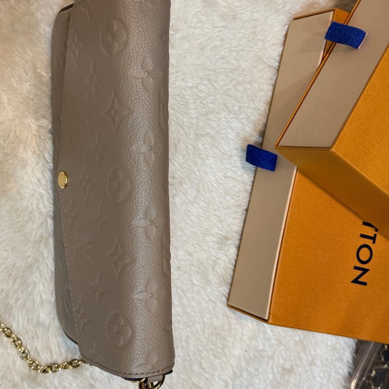 未使用美品 晶片款✨LV大象灰 米色印花牛皮三合一 WOC鏈條包 斜背包-19