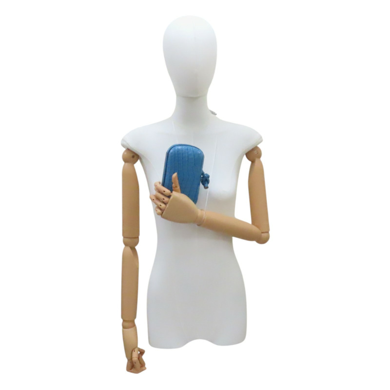 藍色鱷魚壓花皮革結手拿包-7