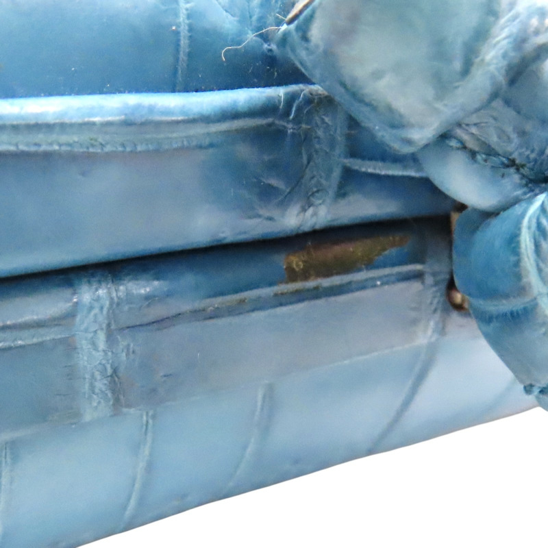 藍色鱷魚壓花皮革結手拿包-16