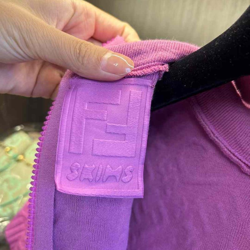 FENDI 連身裙 40號 非常新 滿字母logo 很顯身材-6