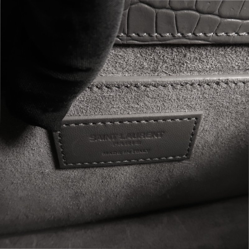 SAINT LAURENT 牛皮皮革Chain Shoulder銀扣鏈帶肩背袋-6