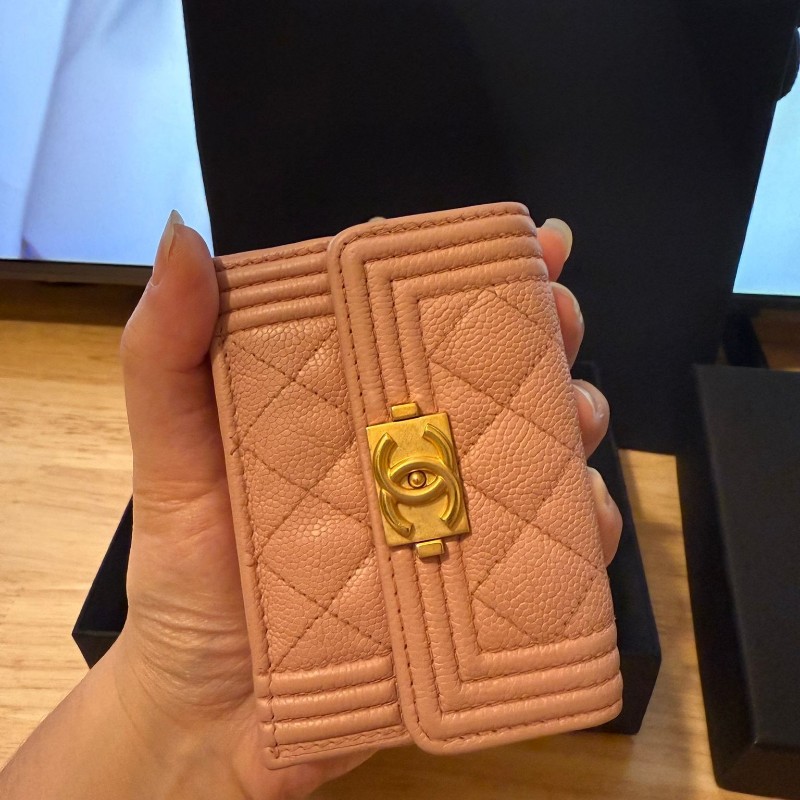 Chanel 香奈兒 淺粉三摺銀包-1