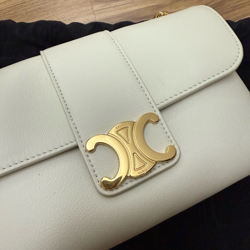 已售出Celine victoire teen白色鏈帶包22公分-1
