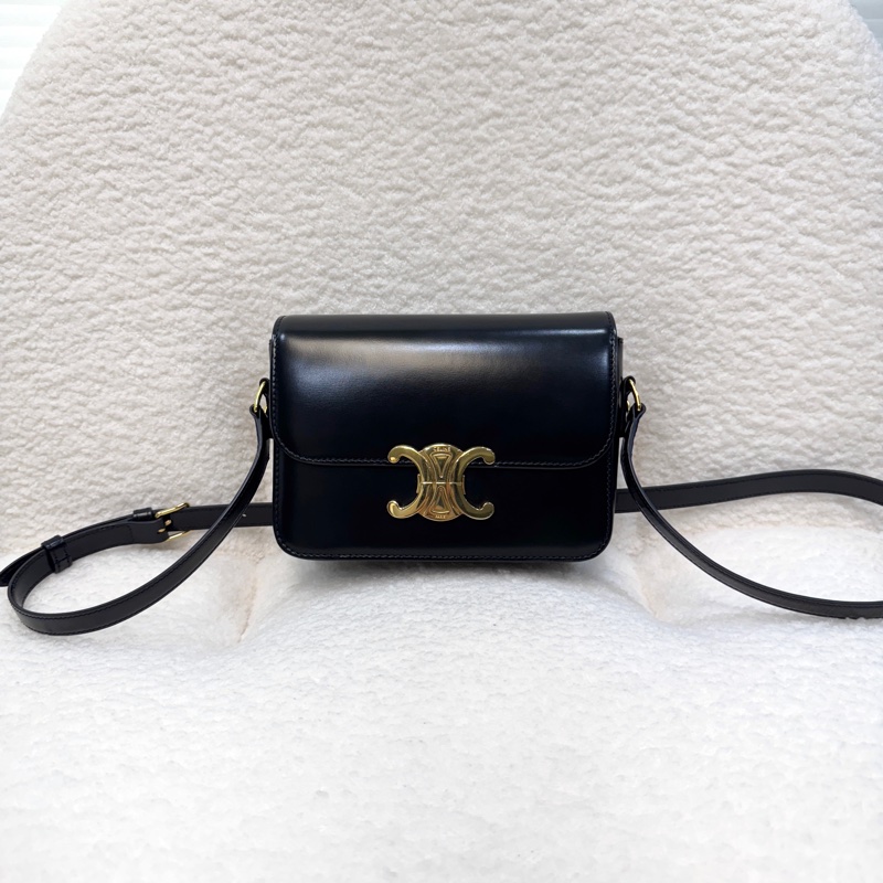 CELINE黑金牛皮凱旋門TEEN TRIOMPHE斜背包188423-4