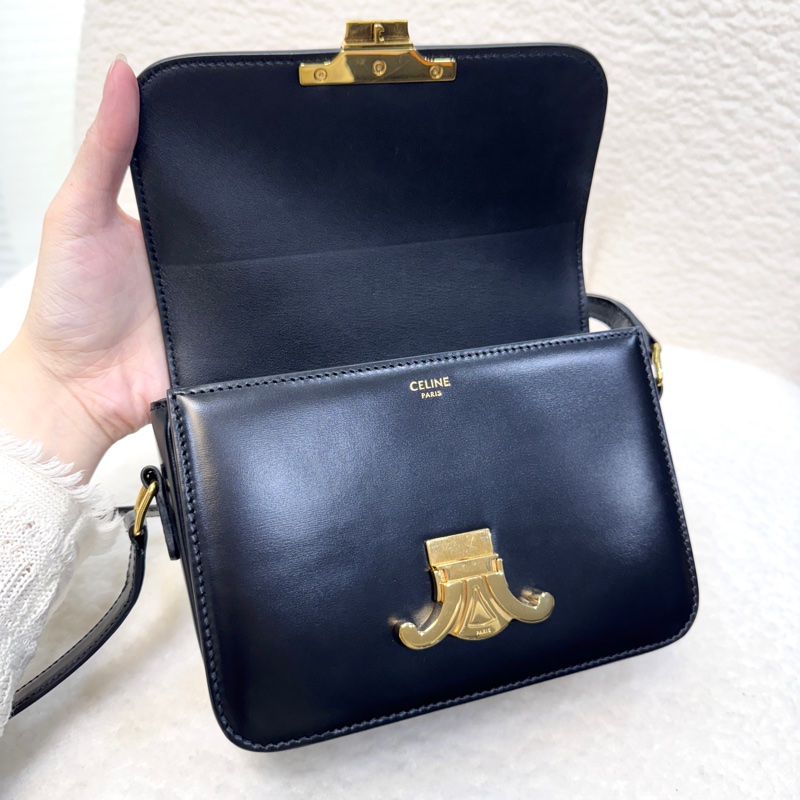 CELINE黑金牛皮凱旋門TEEN TRIOMPHE斜背包188423-10