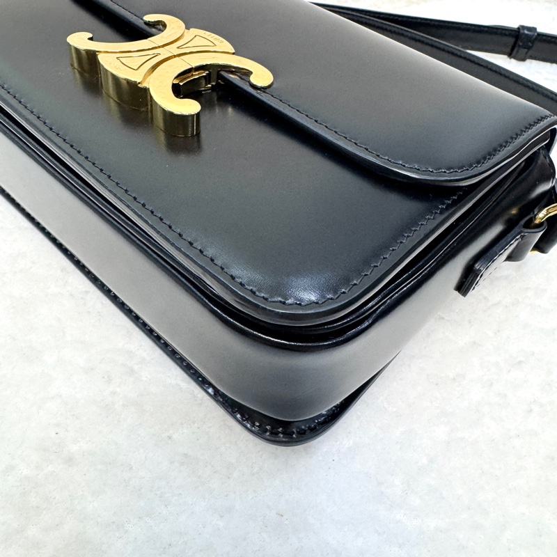 CELINE黑金牛皮凱旋門TEEN TRIOMPHE斜背包188423-11